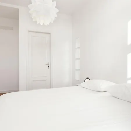 Belly Angel Lägenhet